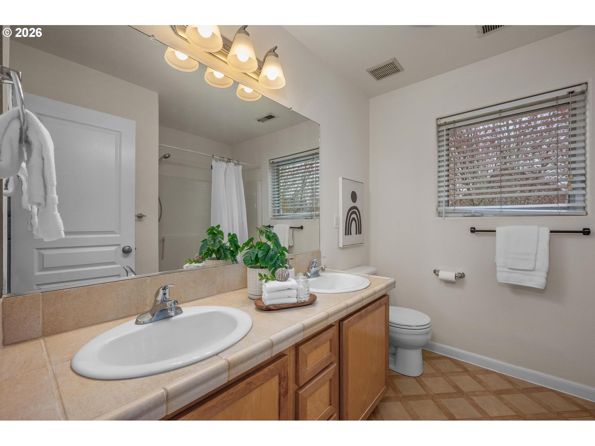 900 Southwest 173rd Avenue Beaverton, OR 97006 - Photo 23 of 35