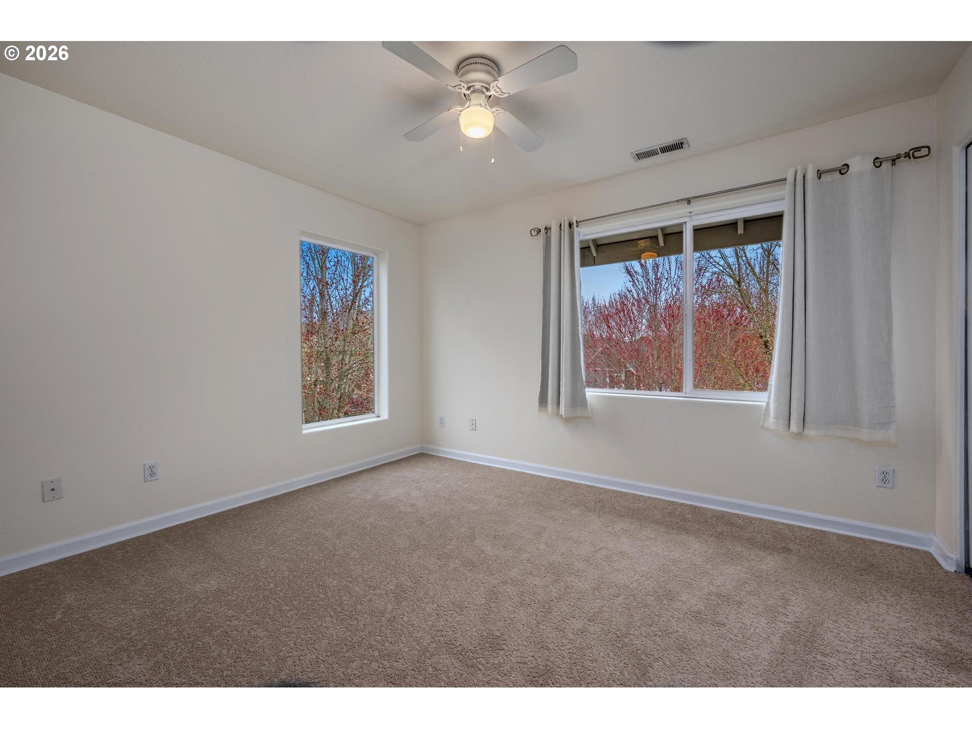 900 Southwest 173rd Avenue Beaverton, OR 97006 - Photo 25 of 35