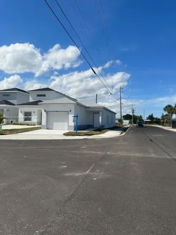 $388,500 | 401 Northwest 12th Avenue, Boynton Beach, FL 33435