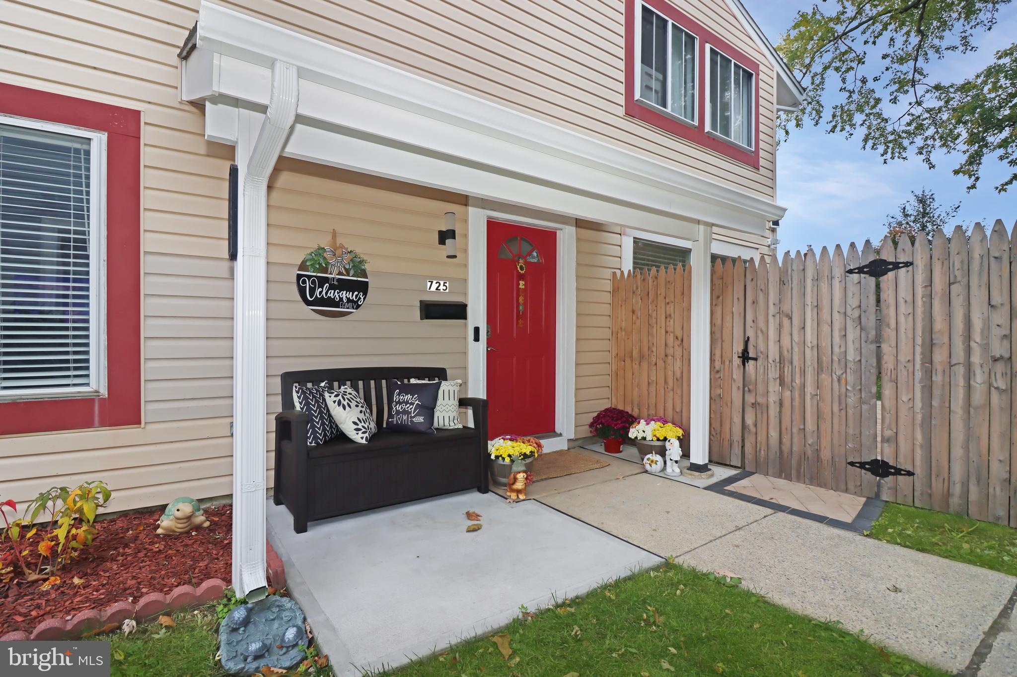 725 Myrtle Avenue Lindenwold, NJ 08021 - Photo 3 of 29 a view of backyard with a table and a chairs