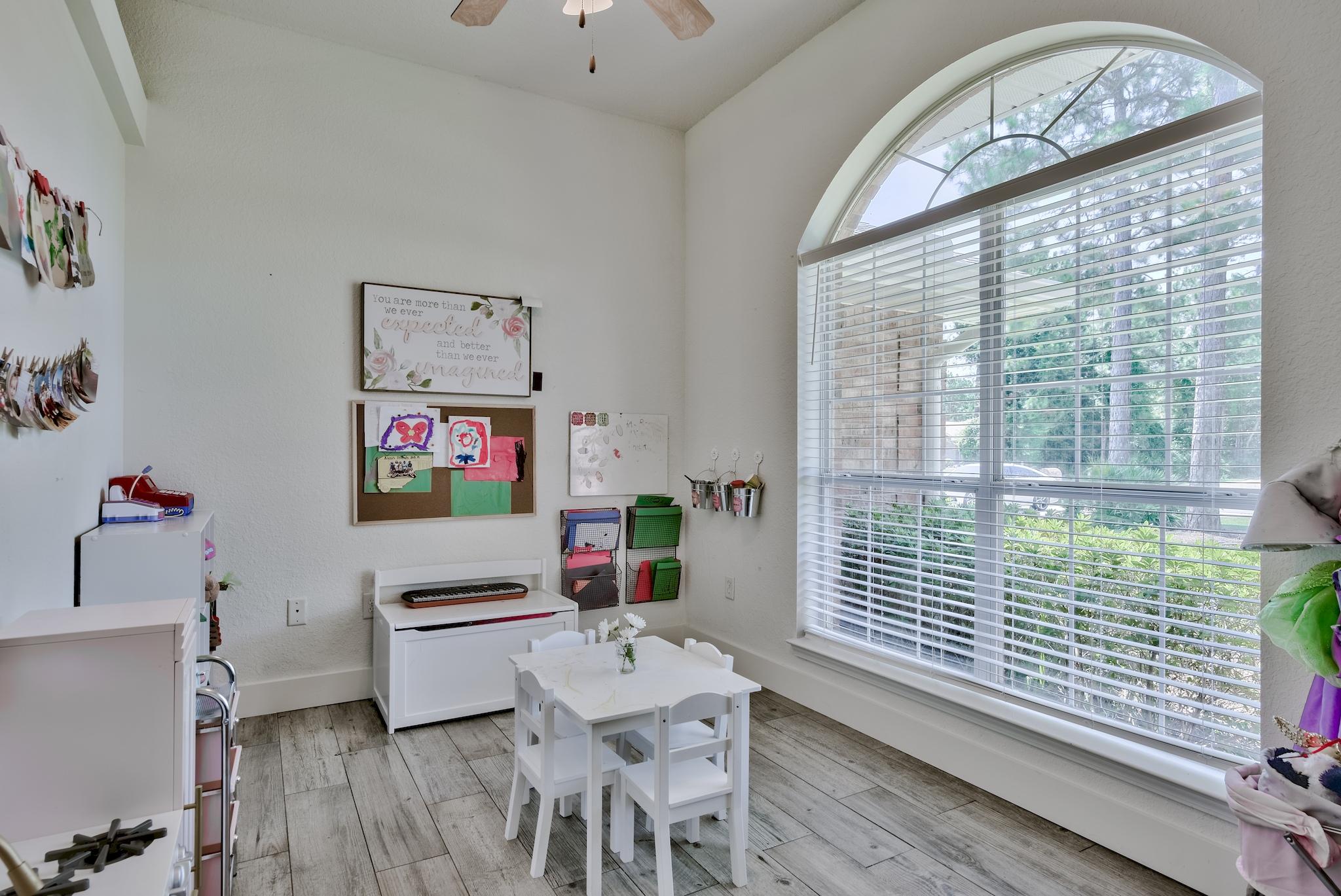 43 East Shipwreck Road Santa Rosa Beach, FL 32459 - Photo 16 of 40 a living room with furniture and a window