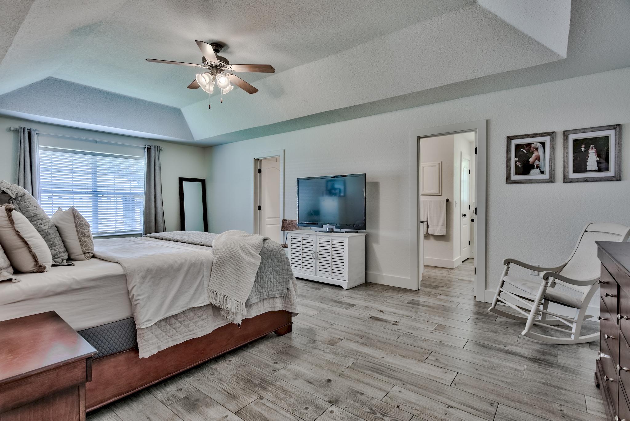 43 East Shipwreck Road Santa Rosa Beach, FL 32459 - Photo 19 of 40 a living room with furniture and a flat screen tv