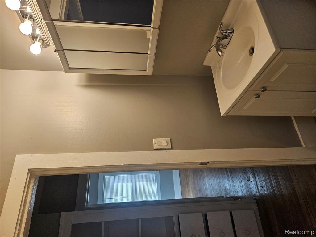 14951 Strathmoor Street Detroit, MI 48227 - Photo 10 of 15 Gallery Image 10