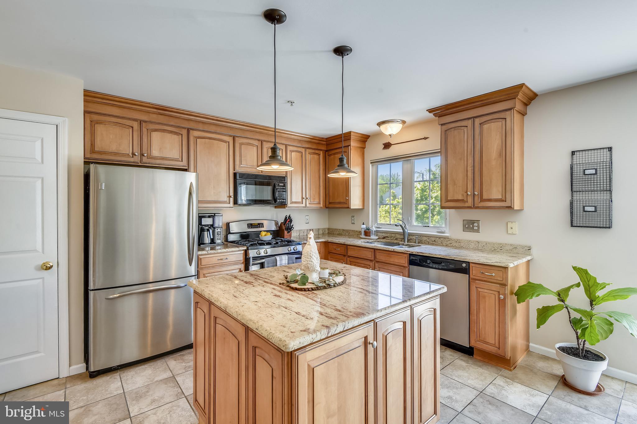 752 Howards Loop Annapolis, MD 21401 - Photo 12 of 37 Gallery Image 12