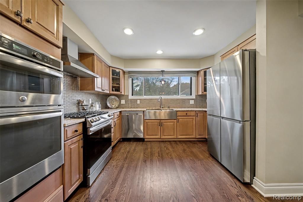 6940 Wing Lake Road Bloomfield Hills, MI 48301 - Photo 9 of 36 Gallery Image 9