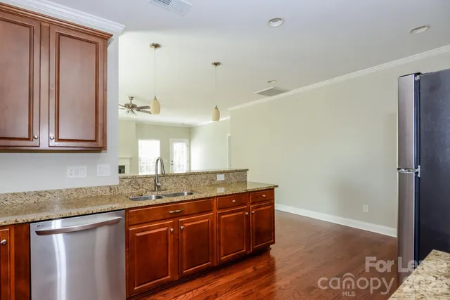 $2,385 | 417 Marie Way, Pineville, NC 28134