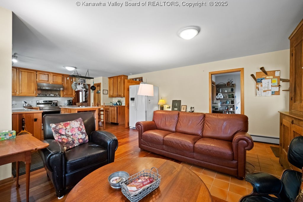 1359 Gordon Dilley Road Marlinton, WV 24954 - Photo 11 of 44 Gallery Image 11