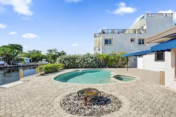 $5,000 | 2632 Southeast 10th Court, Pompano Beach, FL 33062
