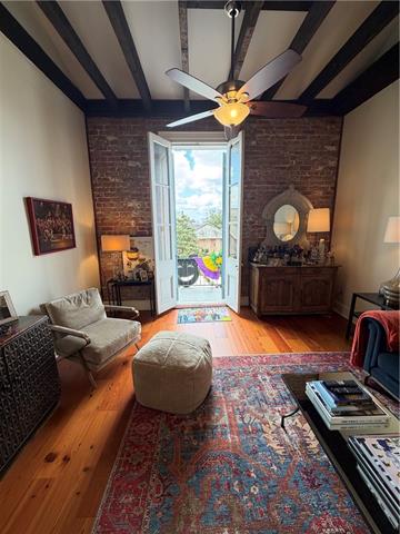 910 Chartres Street, Unit 3B New Orleans, LA 70116 - Photo 3 of 22