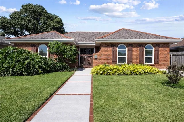 $2,200 | 8 37th Street, Kenner, LA 70065