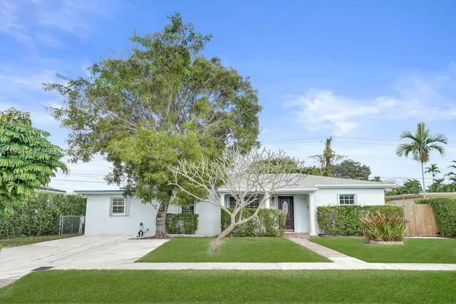 $4,400 | 6871 Southwest 50th Terrace, Miami, FL 33155
