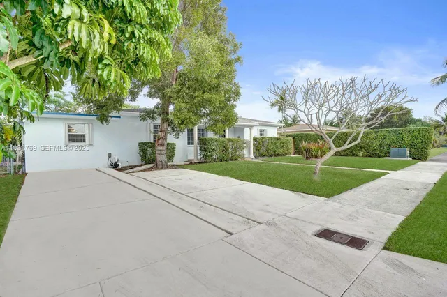 $4,400 | 6871 Southwest 50th Terrace, Miami, FL 33155