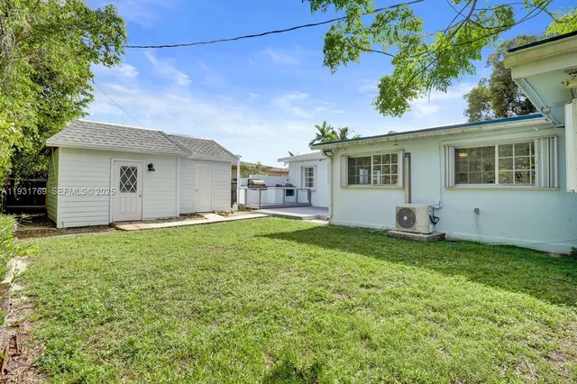 $4,400 | 6871 Southwest 50th Terrace, Miami, FL 33155