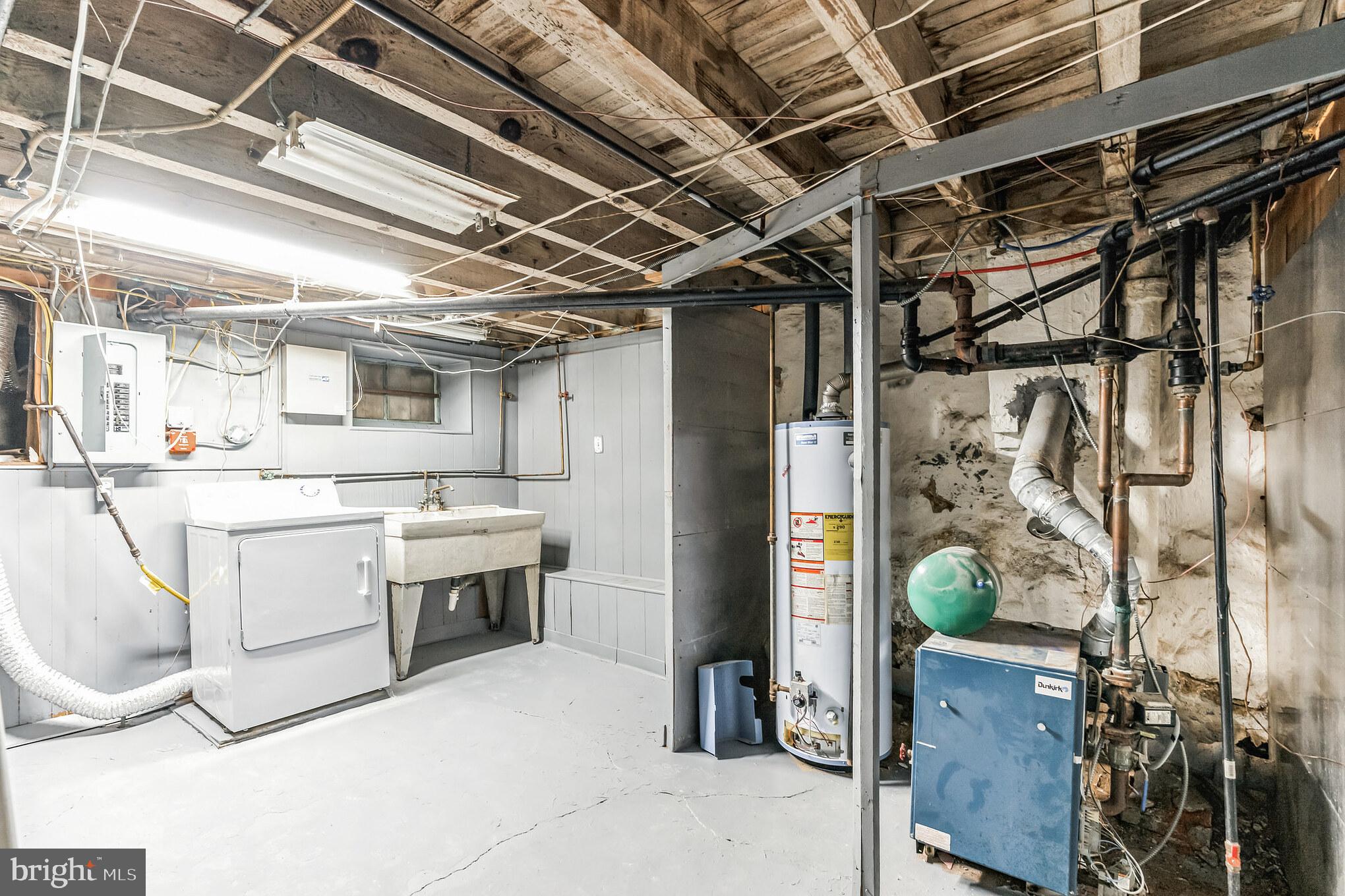 189 Tiber Street Philadelphia, PA 19140 - Photo 30 of 31