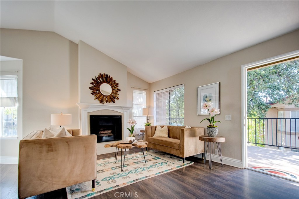 31 Hemlock Rancho Santa Margarita, CA 92688 - Photo 3 of 38