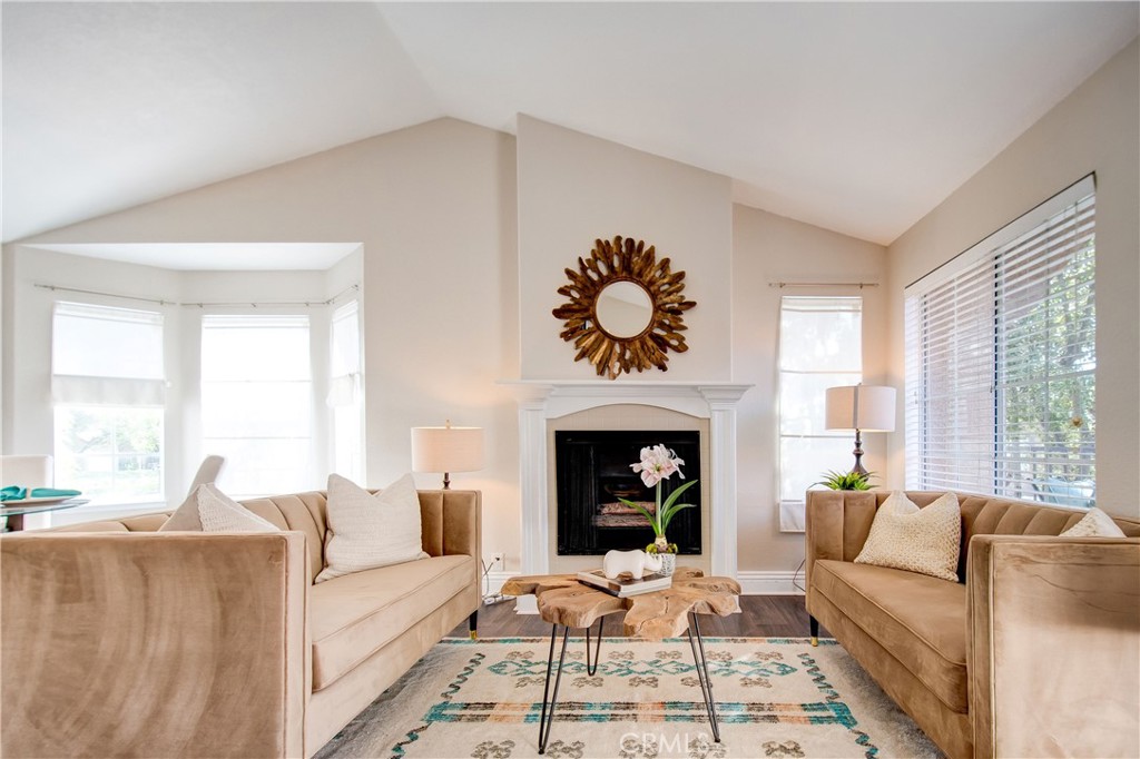 31 Hemlock Rancho Santa Margarita, CA 92688 - Photo 4 of 38