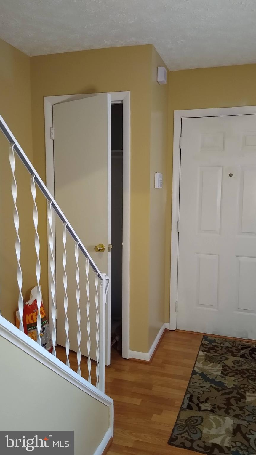 190 Farm Road Aberdeen, MD 21001 - Photo 5 of 21 Inside of front door