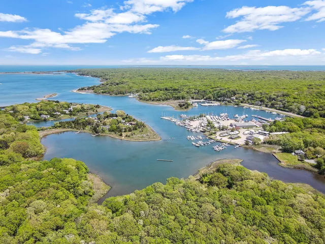 $1,150,000 | 28 Huntting Road, East Hampton, NY 11937