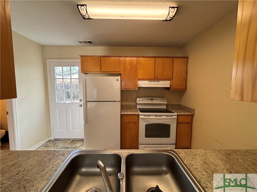 123 Fox Chase Road Savannah, GA 31406 - Photo 6 of 16