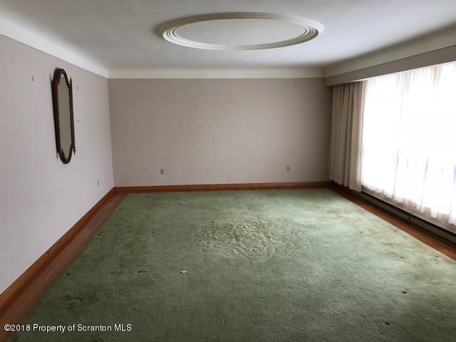 101 Hillcrest Road Moscow, PA 18444 - Photo 4 of 11 Gallery Image 4