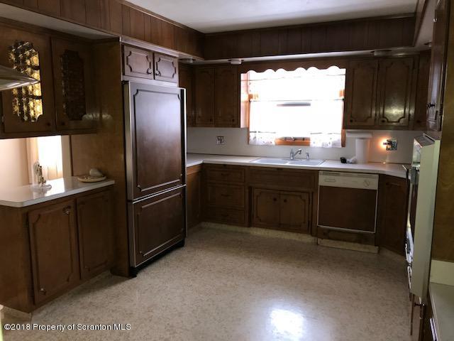 101 Hillcrest Road Moscow, PA 18444 - Photo 5 of 11 Gallery Image 5