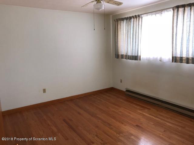 101 Hillcrest Road Moscow, PA 18444 - Photo 7 of 11 Gallery Image 7