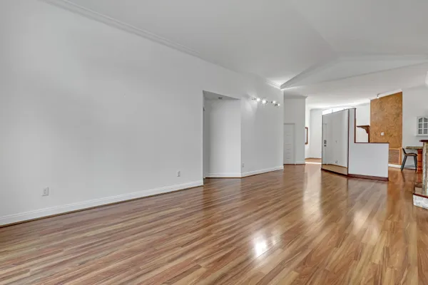 $3,300 | 6817 Barnwell Drive, Boynton Beach, FL 33437