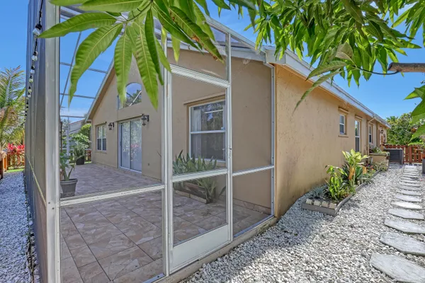 $3,300 | 6817 Barnwell Drive, Boynton Beach, FL 33437