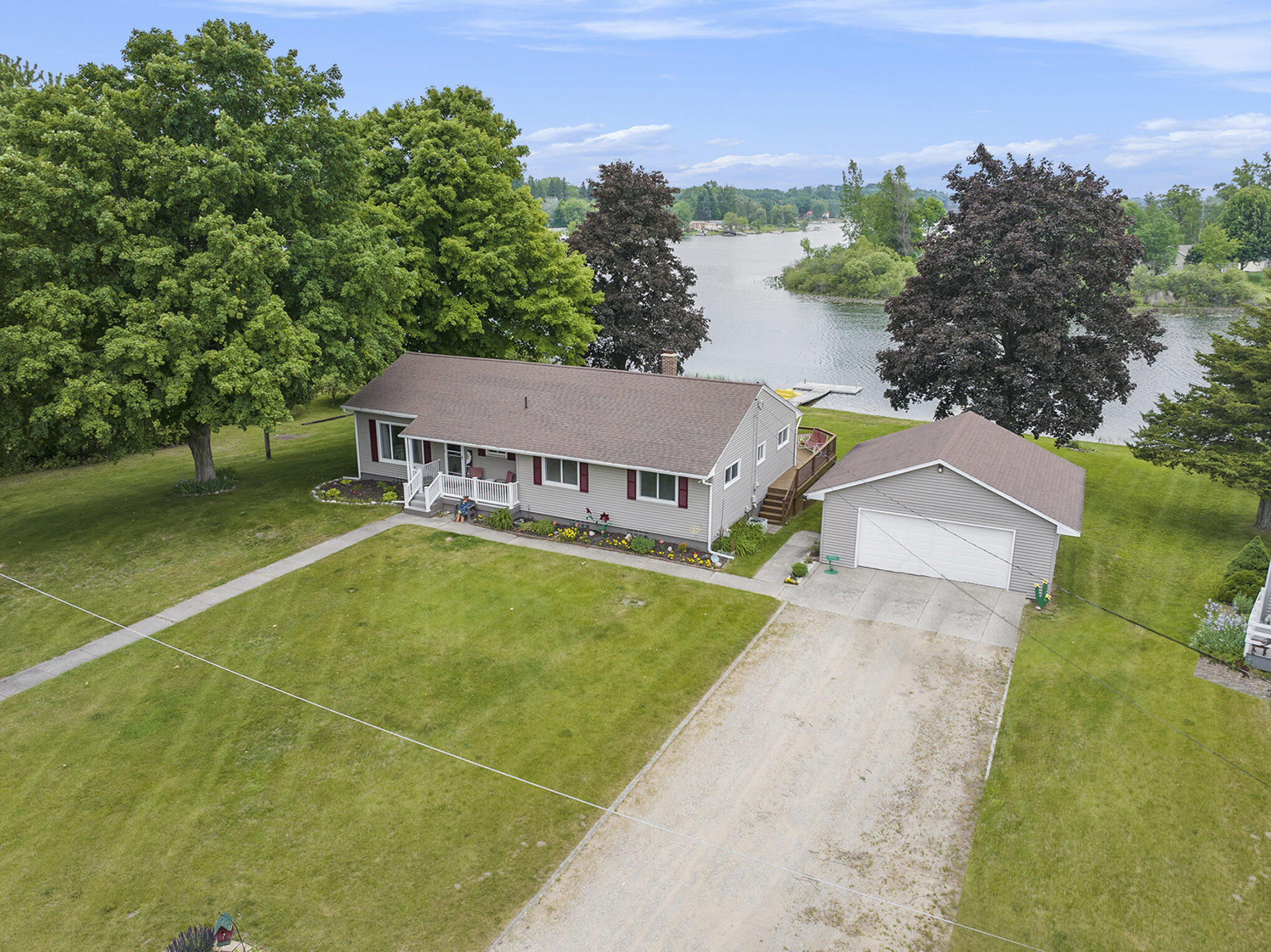 13278 West Stanton Road Trufant, MI 49347 - Photo 1 of 37 file_986