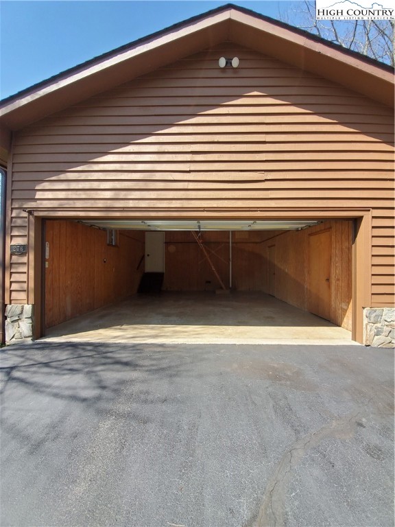276 Locust Point Drive Boone, NC 28607 - Photo 22 of 29 Gallery Image 22