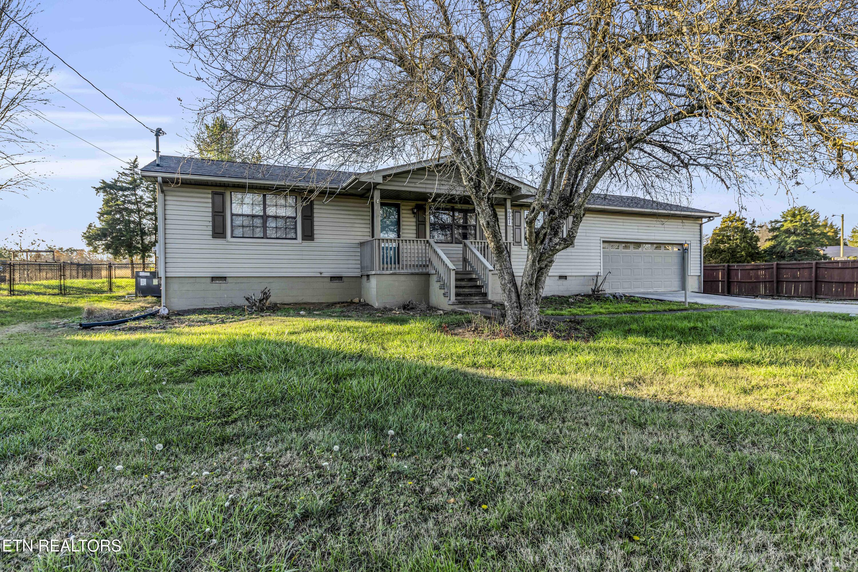 921 Chris Road Strawberry Plains, TN 37871 - Photo 1 of 21 CHR_1671
