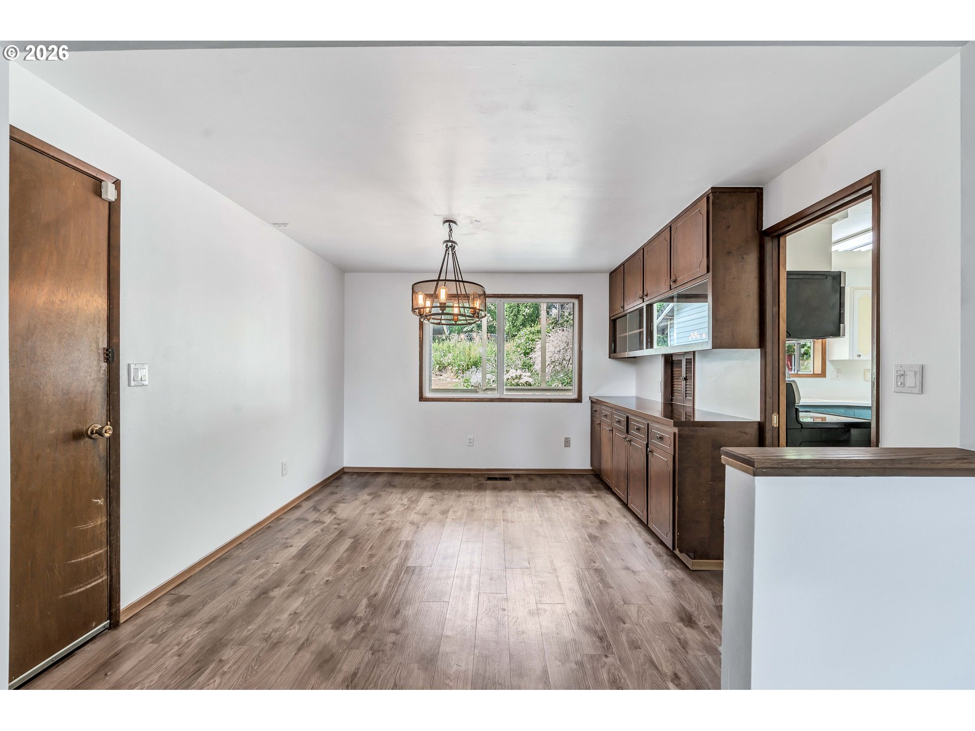 8025 Southwest Schiller Road Portland, OR 97225 - Photo 9 of 48