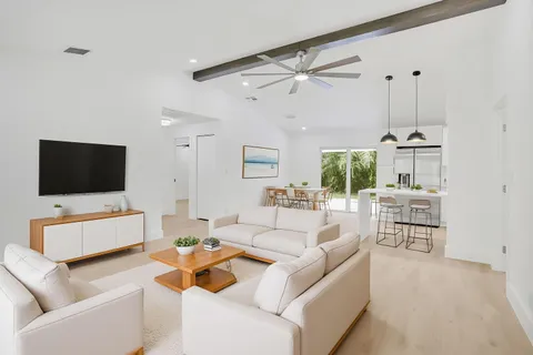 $599,000 | 5456 Sunrise Boulevard, Delray Beach, FL 33484