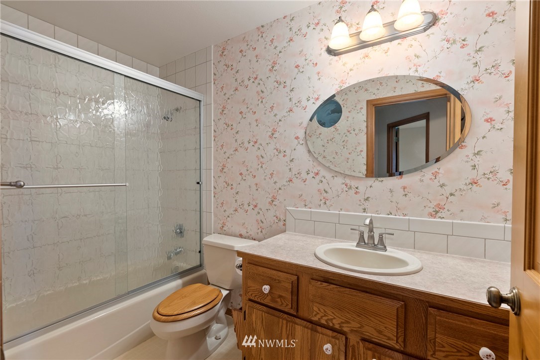 8702 Libby Road Northeast Olympia, WA 98506 - Photo 12 of 38 Gallery Image 12