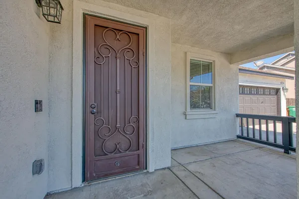 $429,900 | 2187 North Sunny Lane, Reedley, CA 93654
