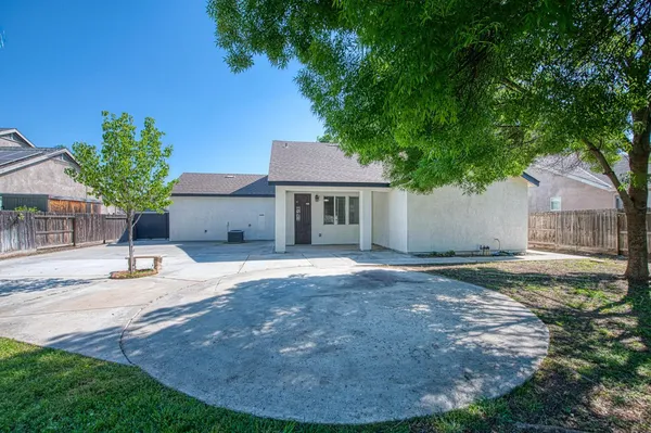 $429,900 | 2187 North Sunny Lane, Reedley, CA 93654