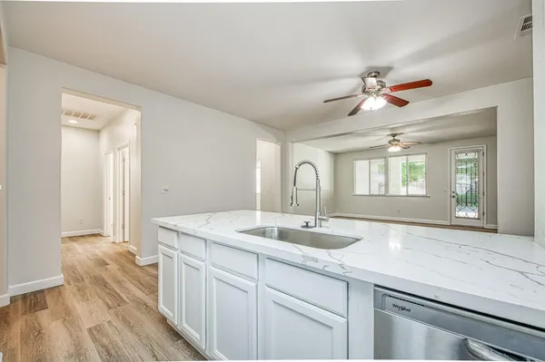 $429,900 | 2187 North Sunny Lane, Reedley, CA 93654