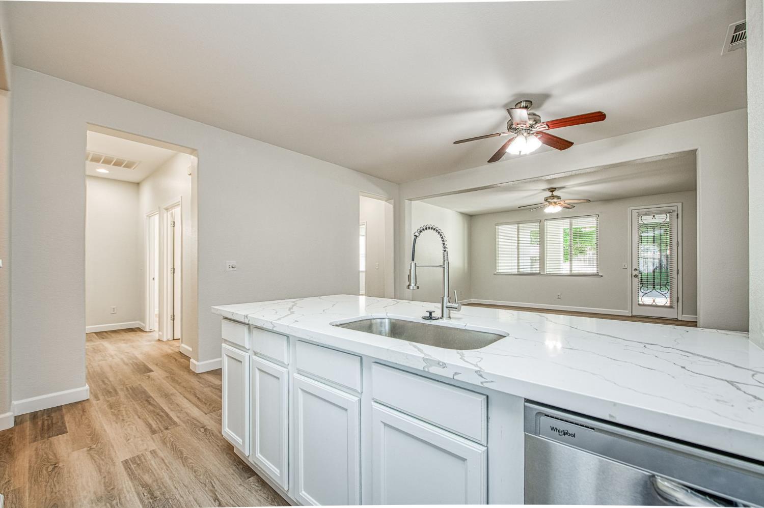 2187 North Sunny Lane Reedley, CA 93654 - Photo 10 of 35