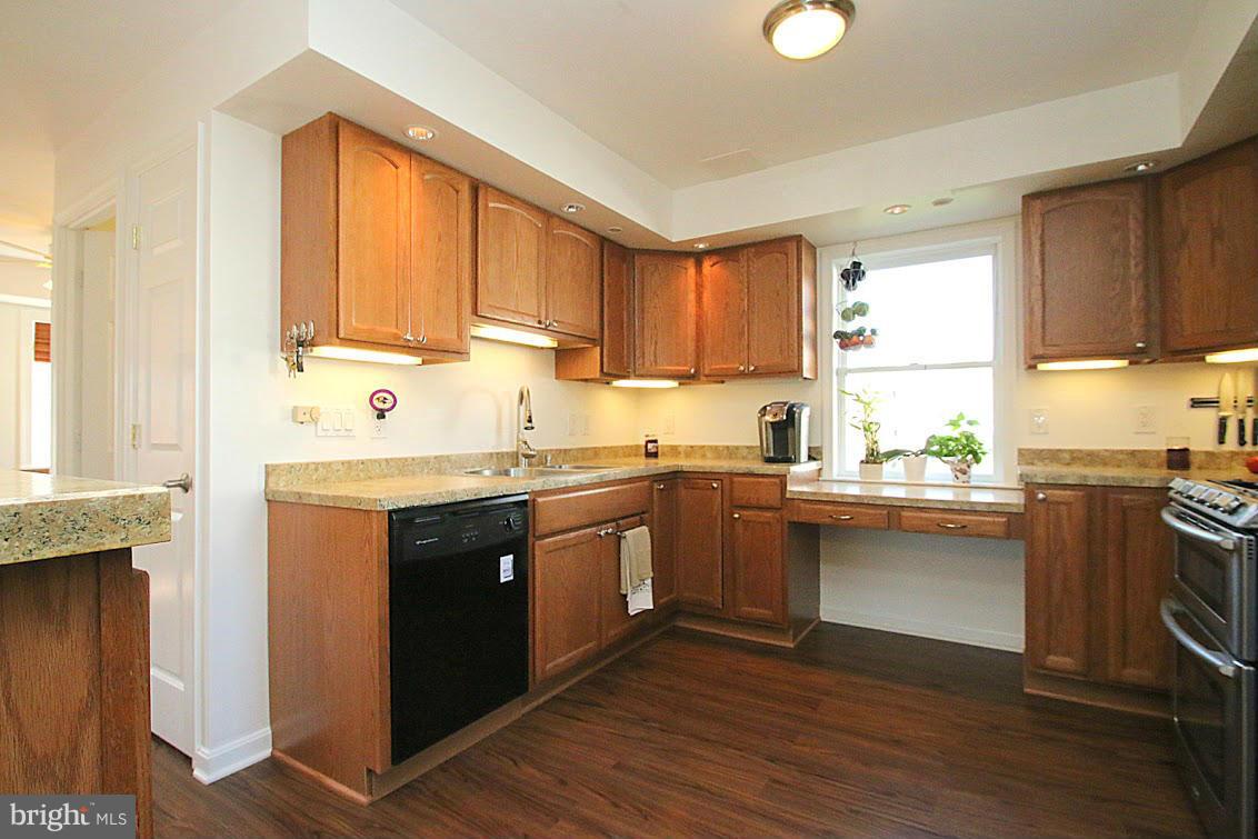 7814 Meath Road Baltimore, MD 21222 - Photo 13 of 30 Kitchen