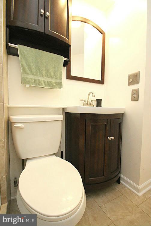 7814 Meath Road Baltimore, MD 21222 - Photo 29 of 30 Bath