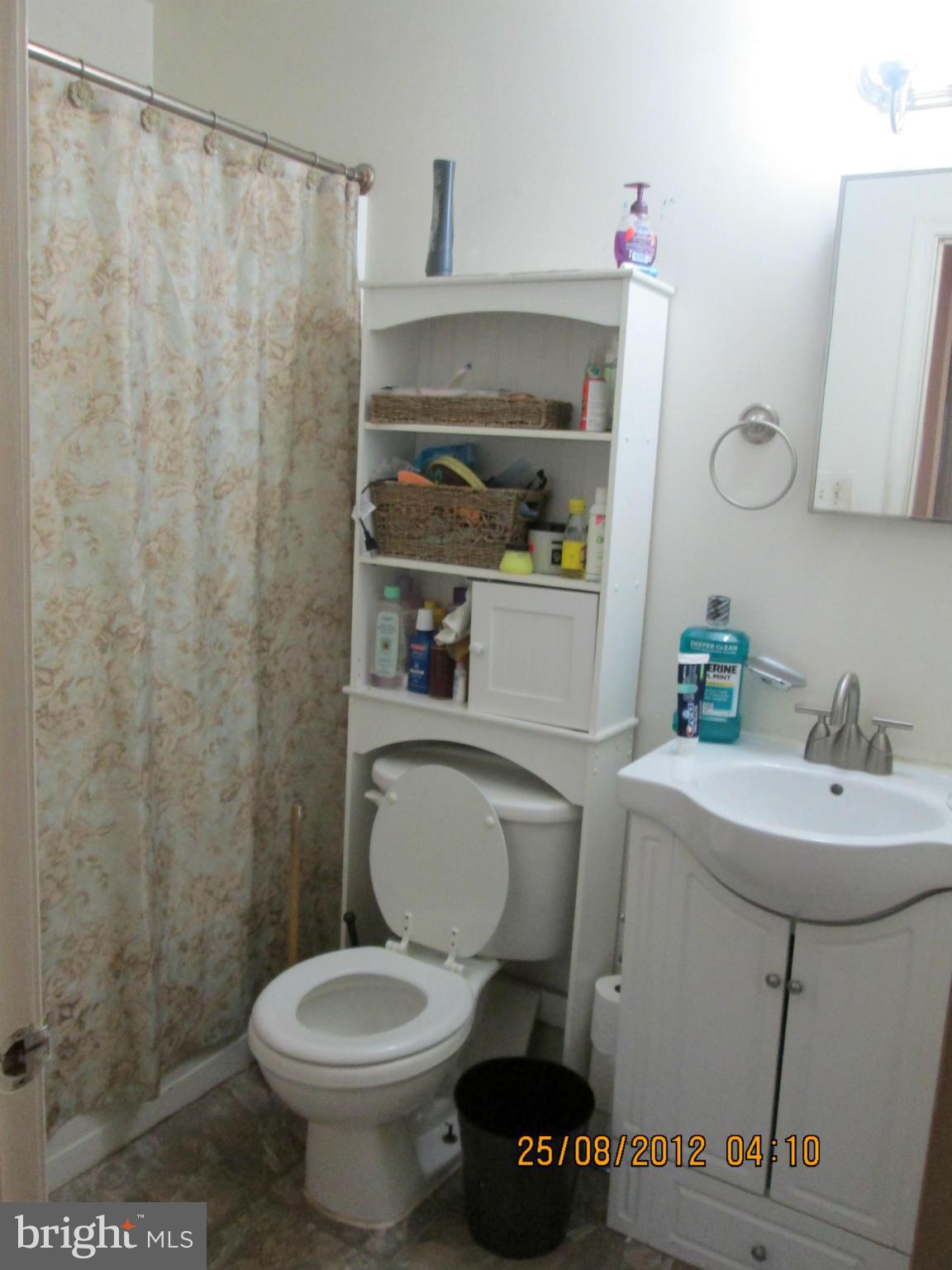 9151 Sprucewood Road, Unit 145C Burke, VA 22015 - Photo 5 of 13 Bath