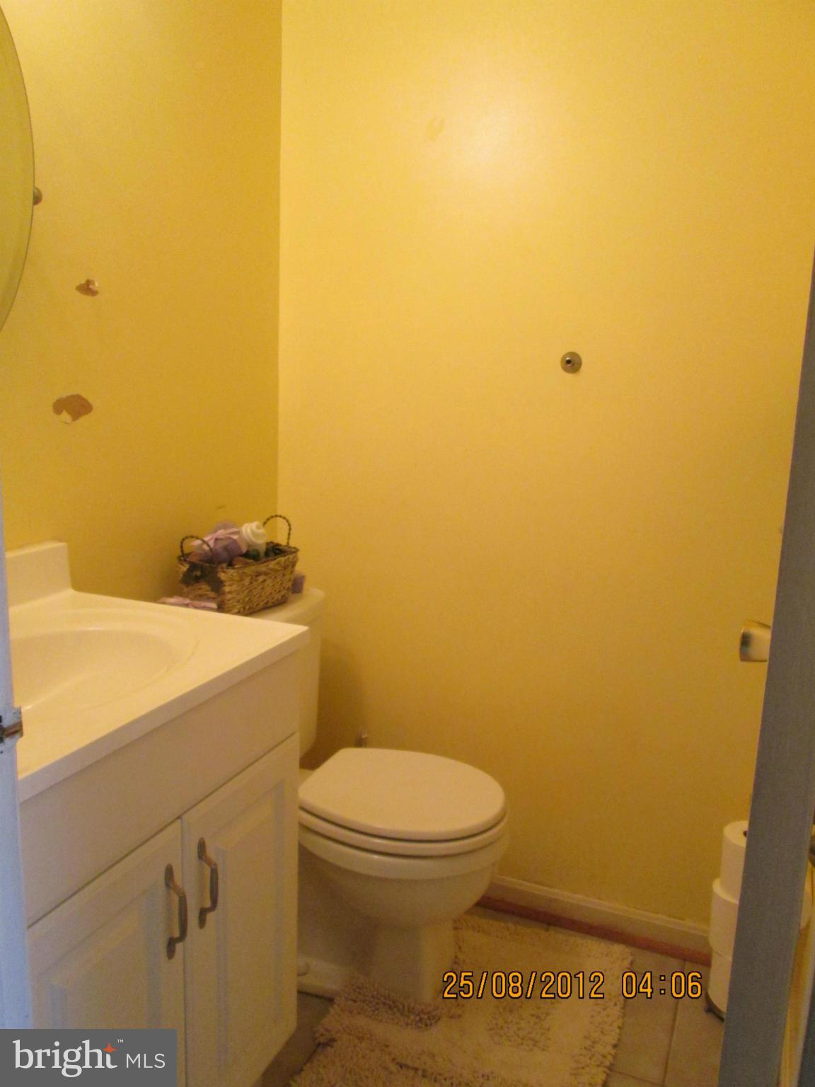 9151 Sprucewood Road, Unit 145C Burke, VA 22015 - Photo 7 of 13 Bath