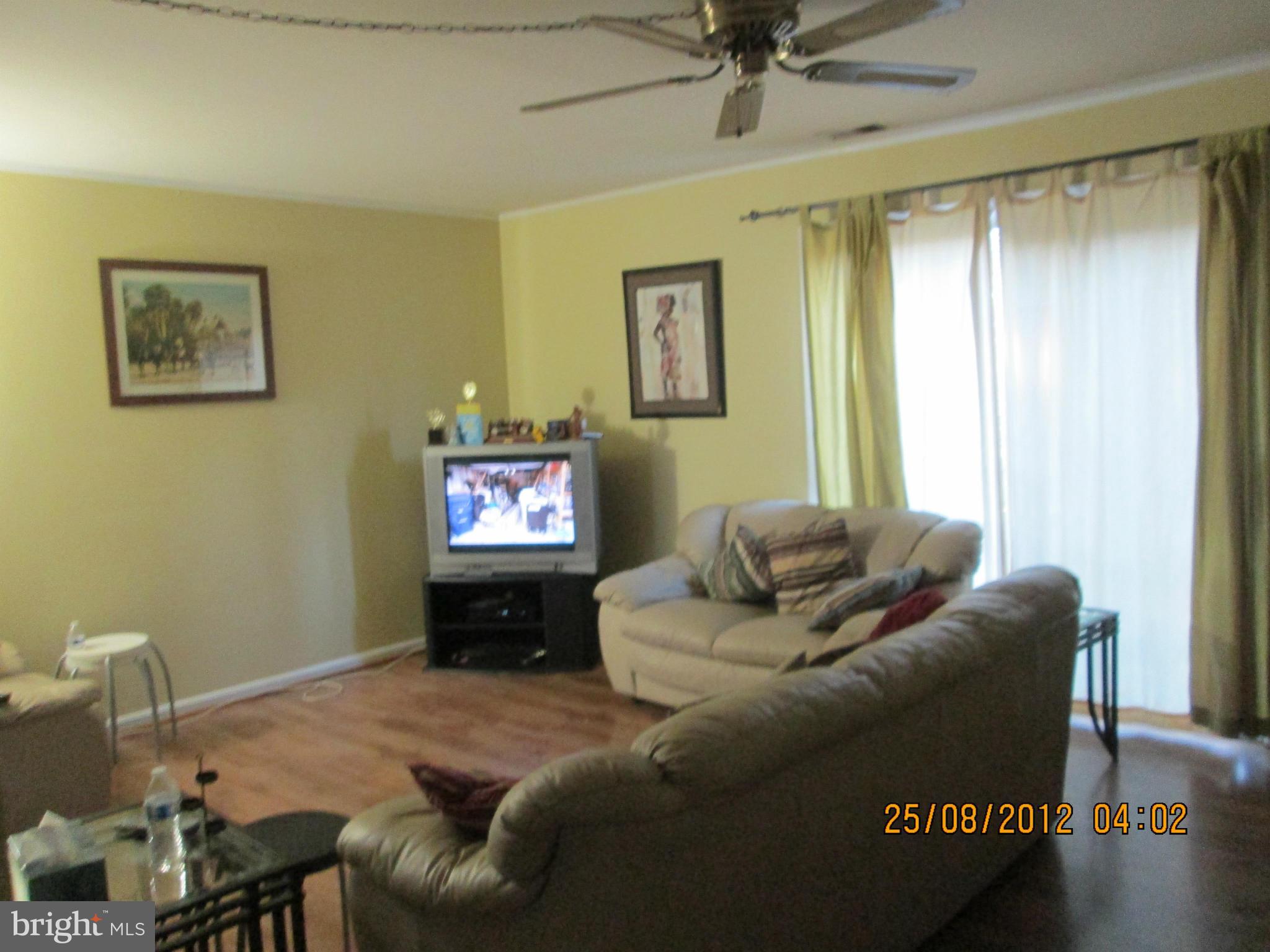 9151 Sprucewood Road, Unit 145C Burke, VA 22015 - Photo 9 of 13 Living Room