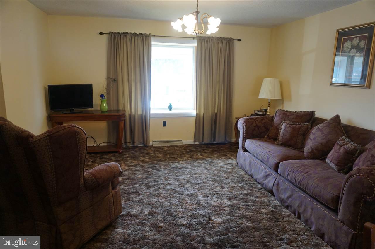 4 Washington Road New Freedom, PA 17349 - Photo 4 of 22 Gallery Image 4