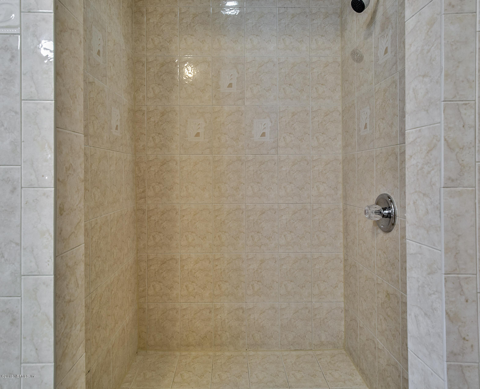 2846 Kline Road Jacksonville, FL 32246 - Photo 35 of 51 a bathroom with a shower