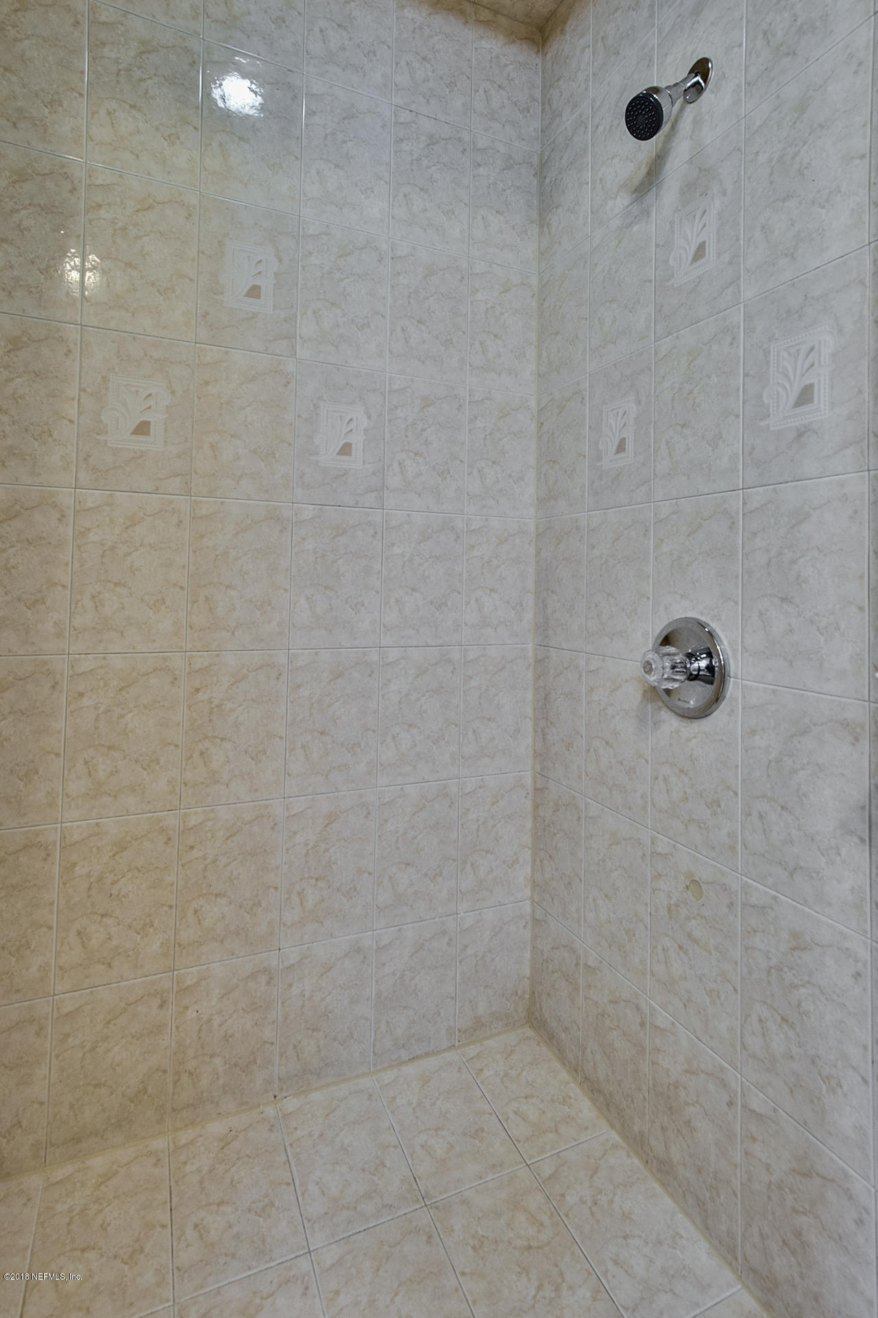 2846 Kline Road Jacksonville, FL 32246 - Photo 36 of 51 a bathroom with a shower