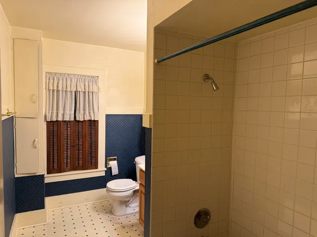 $179,900 | 1629 West Harrison Street, Freeport, IL 61032