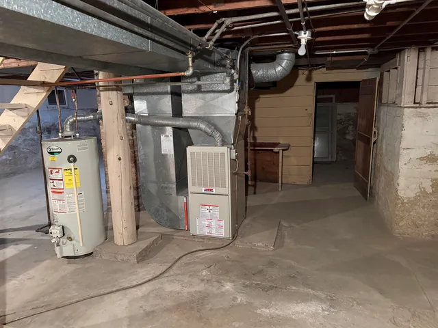 $179,900 | 1629 West Harrison Street, Freeport, IL 61032