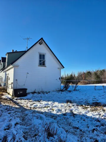 $156,900 | 3327 Military Road, Haynesville, ME 04497