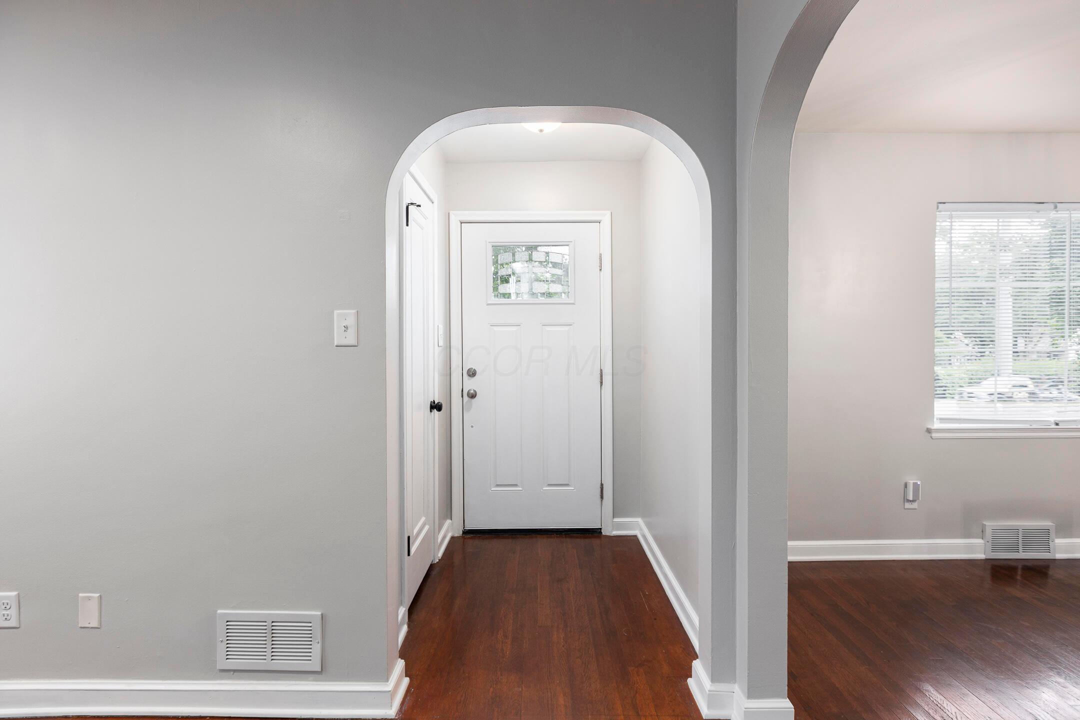 528 S. James Road-04